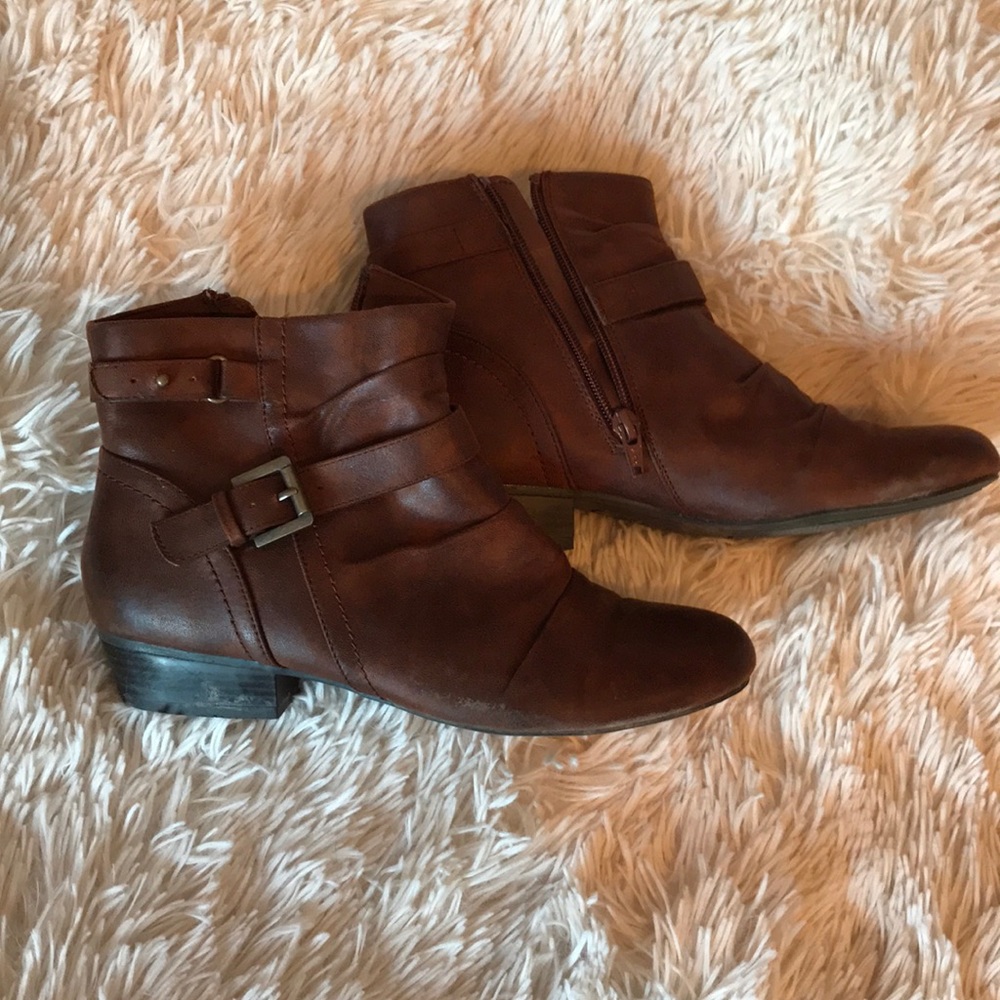 Brown boots